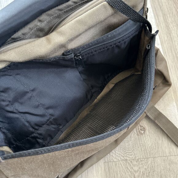 Trager Seattle Vintage Green Brown Messenger Shoulder Bag w/ Leather Trim READ - Picture 7 of 13